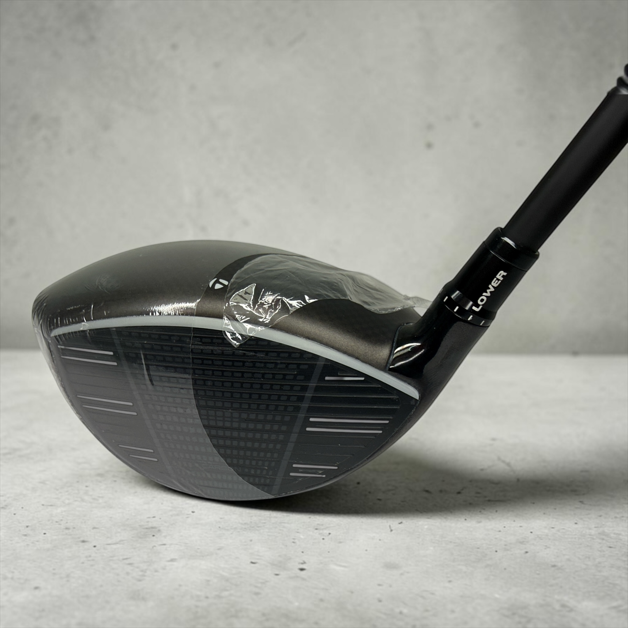 New TaylorMade Qi4D Driver 10.5 Degrees Reax 50S Stiff Flex