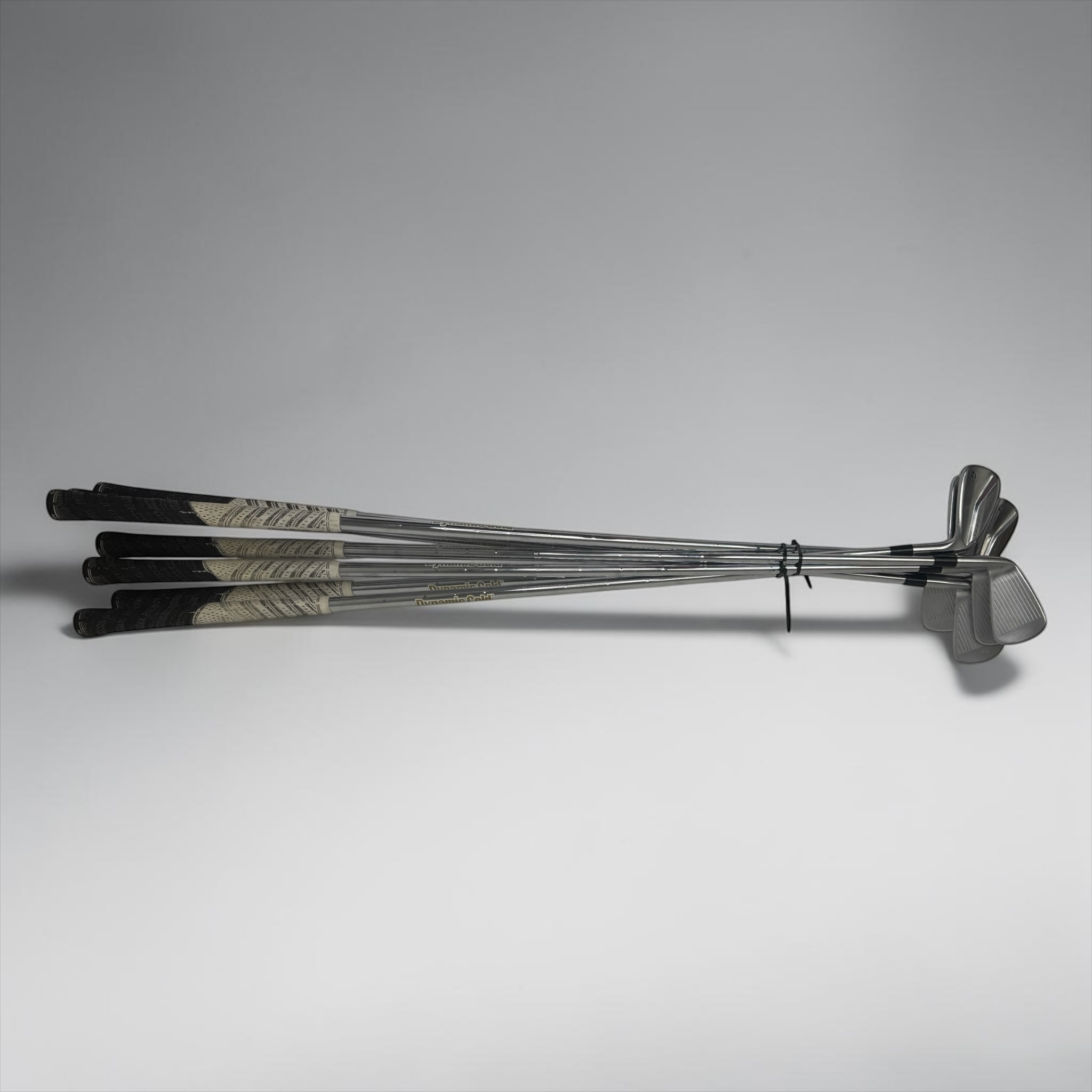 Pre-Owned TaylorMade 2023 P770 4-PW with Dynamic Gold 105 X100