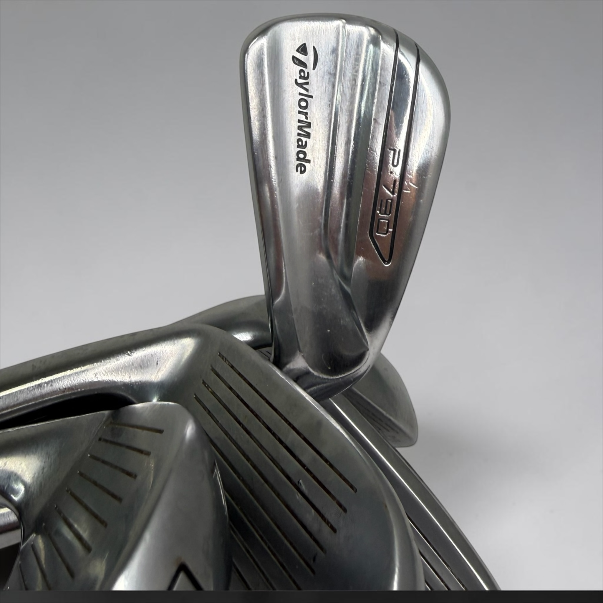 Pre-Owned TaylorMade 2017 P790 Irons 4-PW KBS Max 85 R