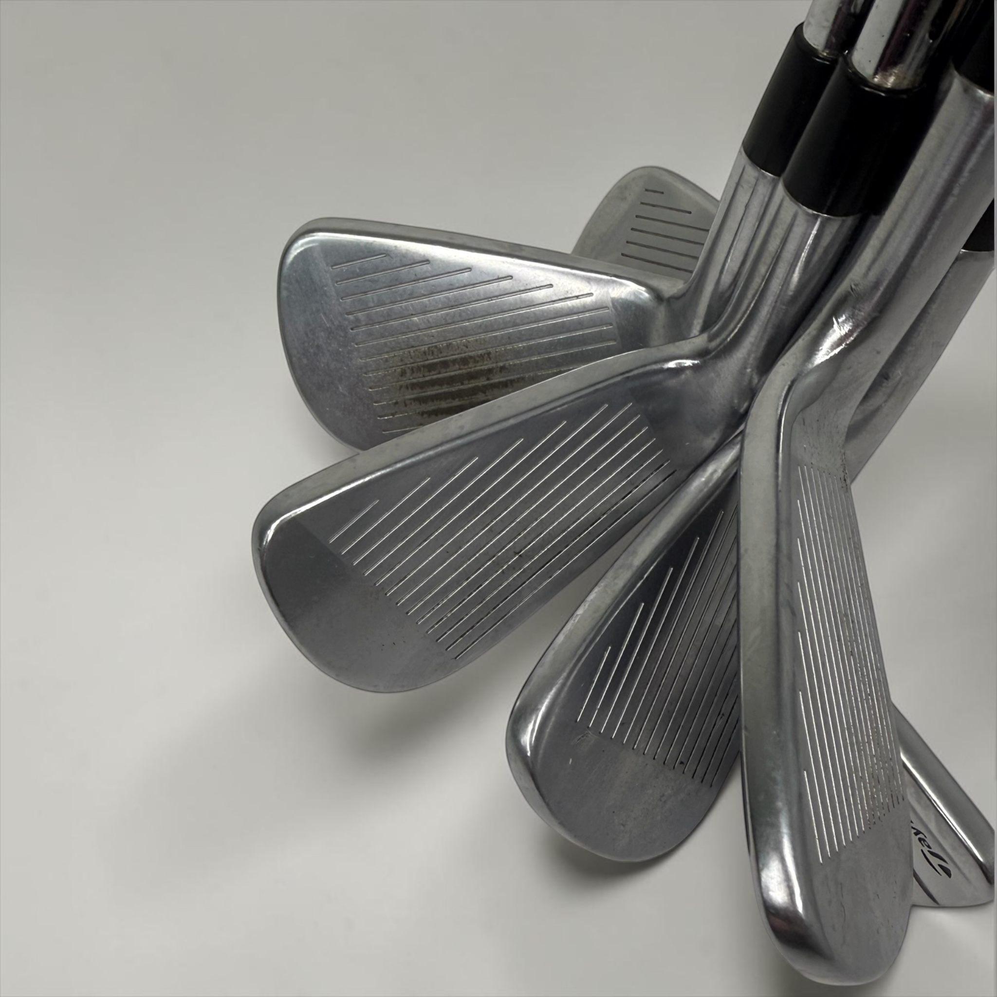 Pre-Owned TaylorMade 2017 P790 Irons 4-PW KBS Max 85 R